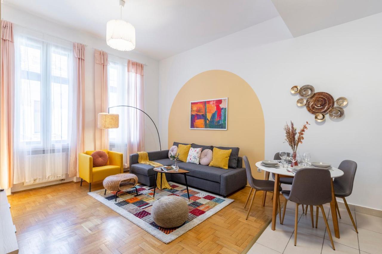 Central Gozsdu Apartment In The Party Street Budapest Exterior photo